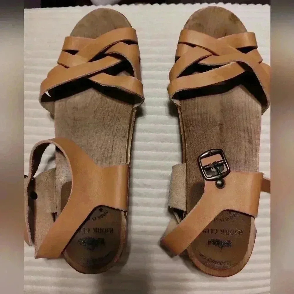 Camel Leather Mules with Comfort Sole